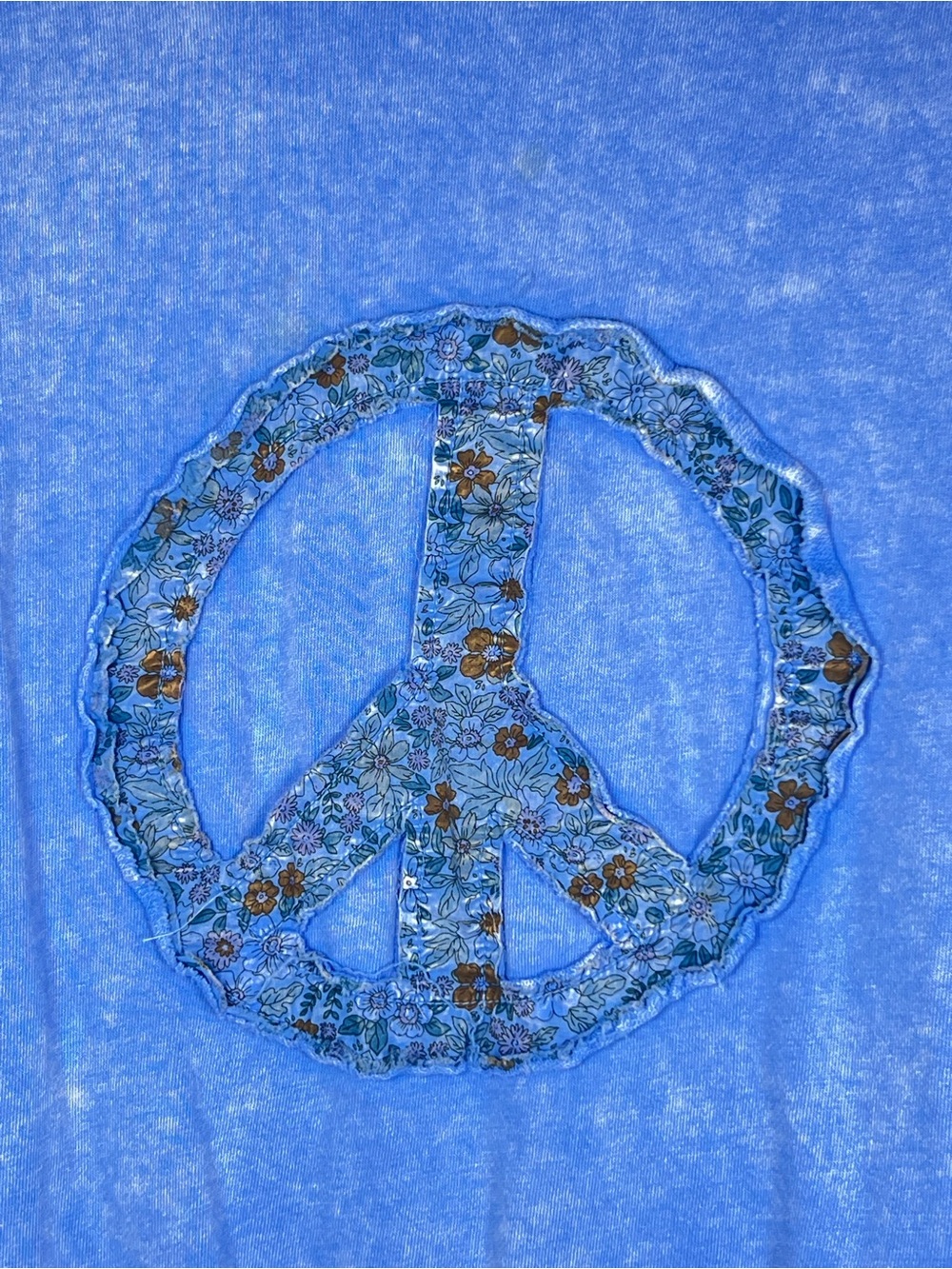 Easel Peace Sign Mineral Washed Sweatshirt Peri Blue Color Size Large - Picture 3 of 6